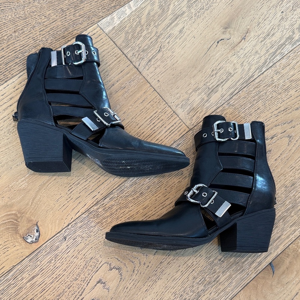 Black Cutout Buckle Ankle Boots - Women